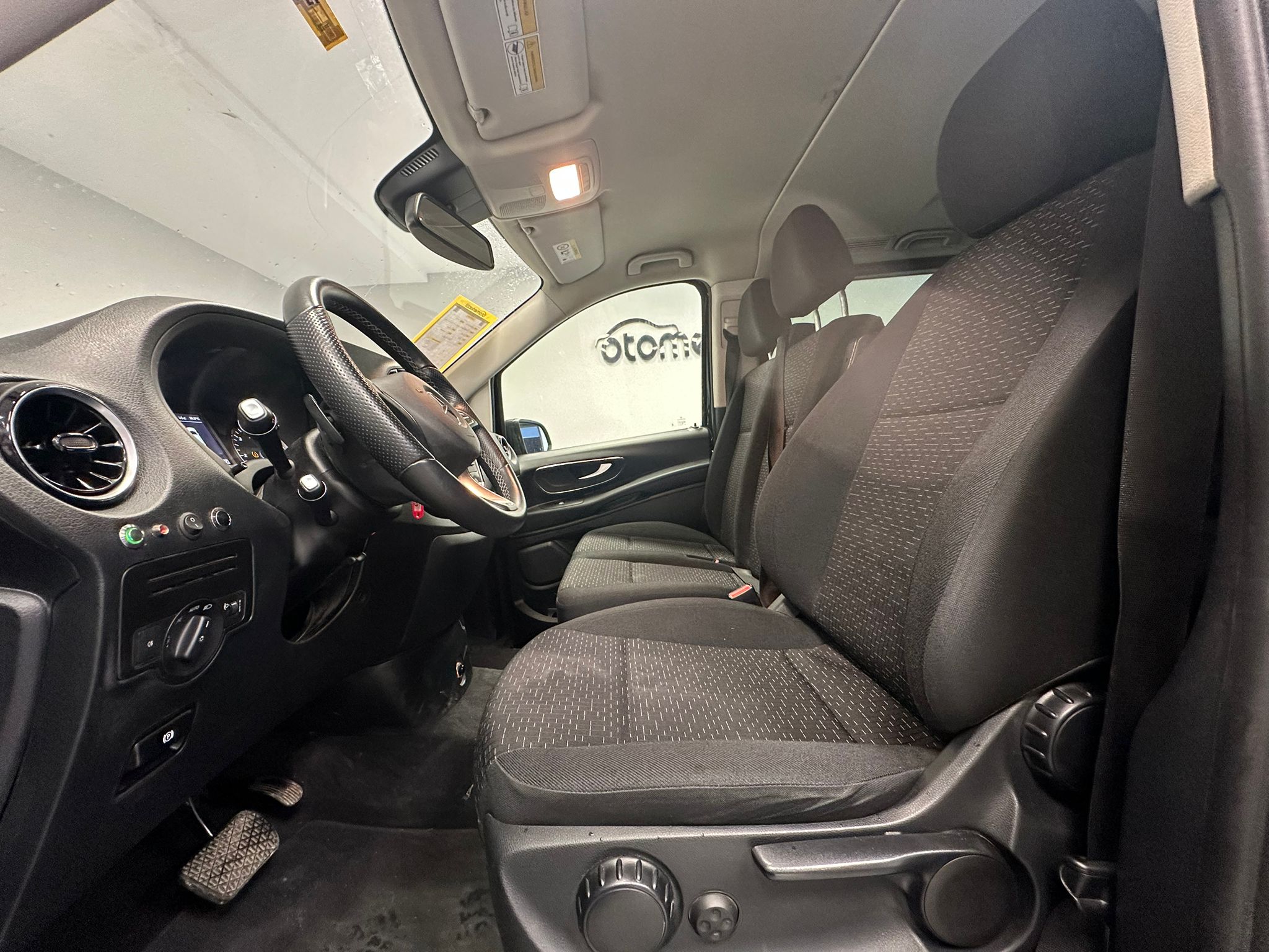 MERCEDES VITO 19
